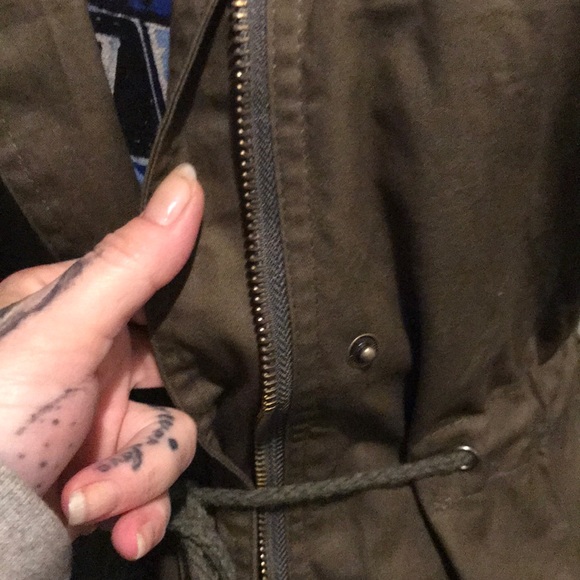 Olive green jacket - Picture 3 of 5